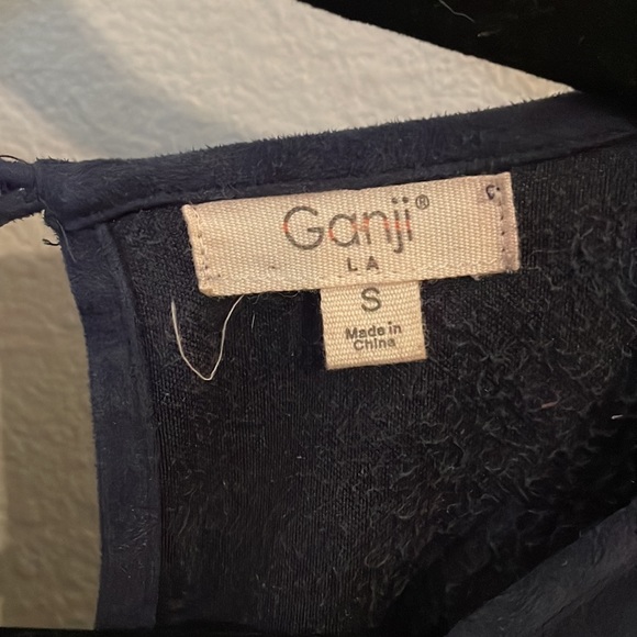 Super SOFT suede-like blue tunic with cinched waist and laced-neck detail - Picture 4 of 7